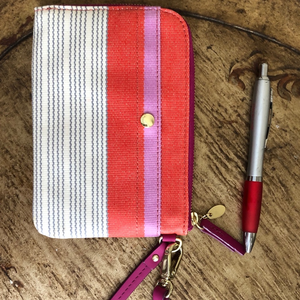 Fossil wristlet wallet